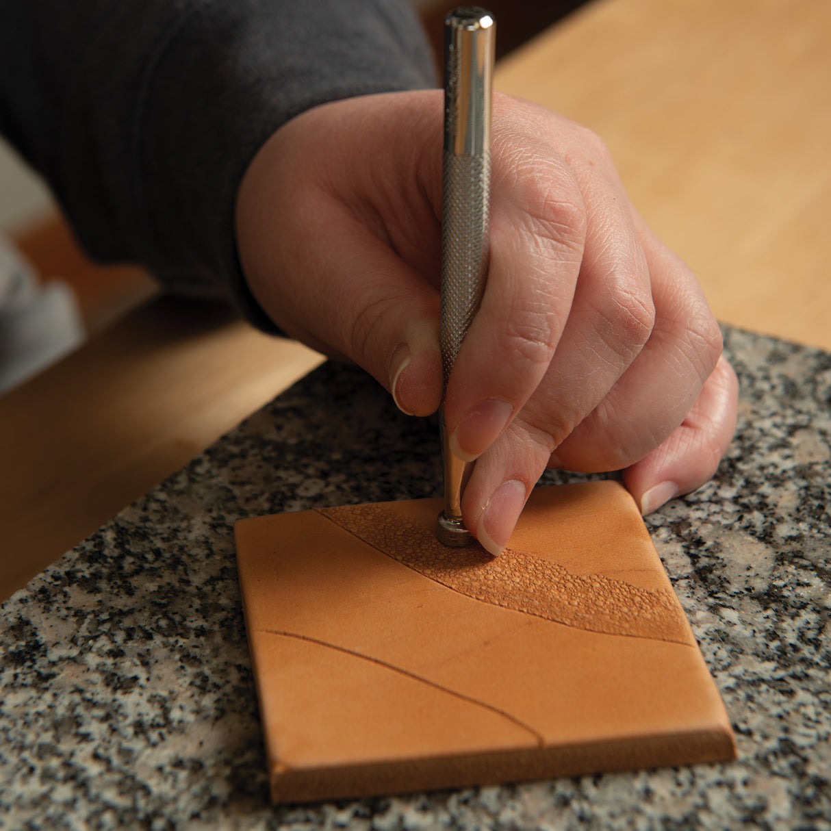 CHAHINLEATHER® Saddle Skirting Leather