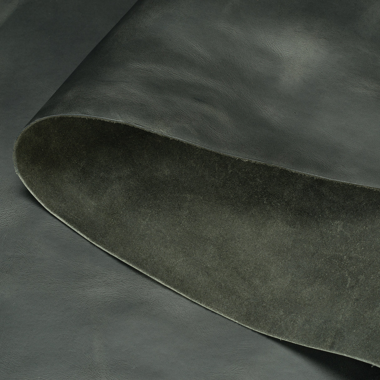 Jasper Pull Up Leather, Black, Back