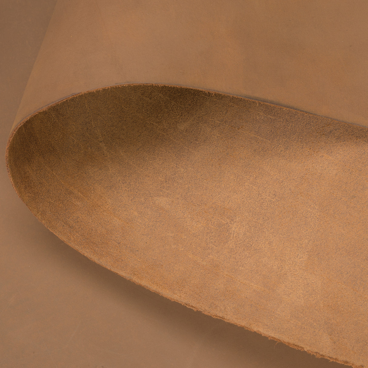 Pioneer Chrome Oil Tanned Top Grain Leather Side, 5-6 oz