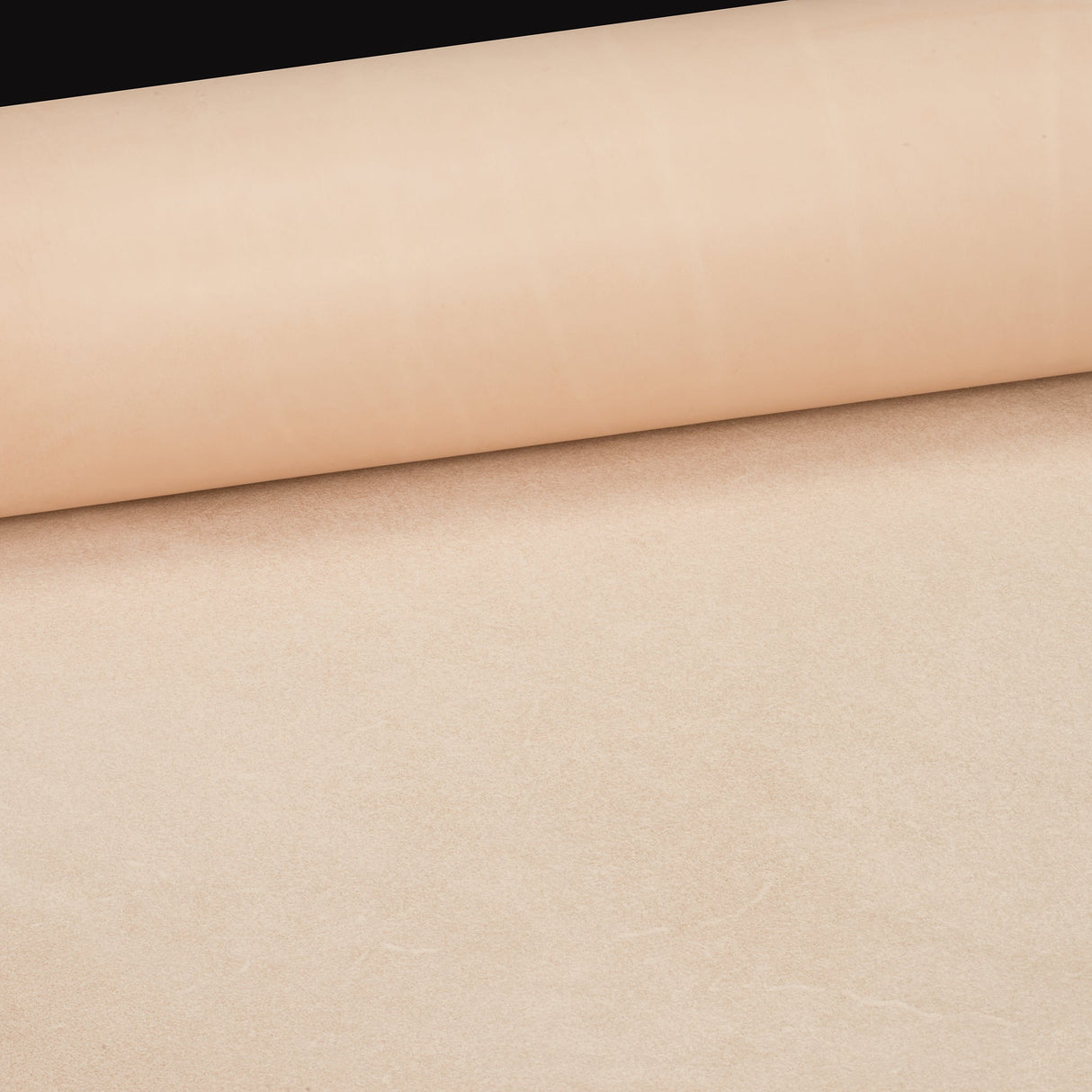 Sample, Veg Tanned V-Cut Double Shoulders