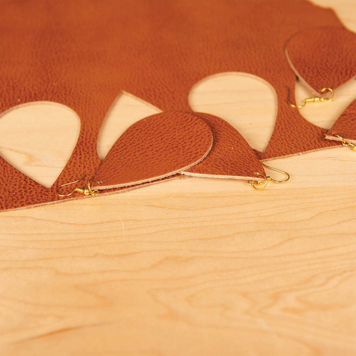 Fire Veg Tan Leather, 3-4 oz.