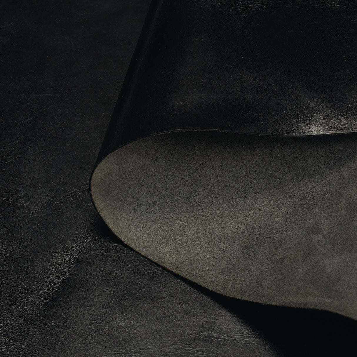 Solstice Pull-Up Leather Hide