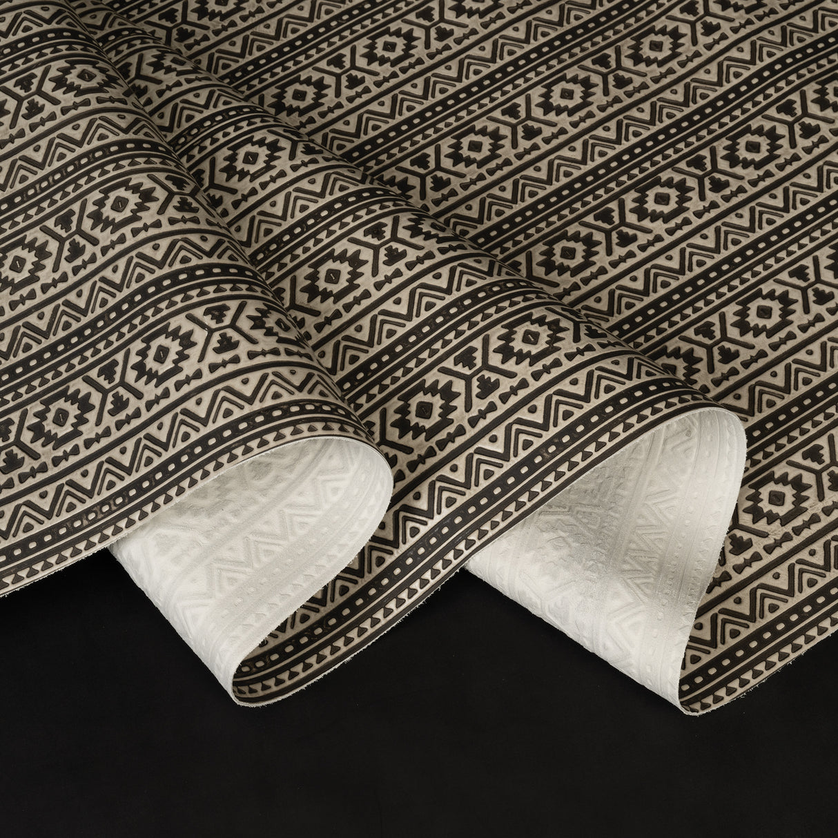 Sample, Embossed Leather, 2-3 oz., Southwest