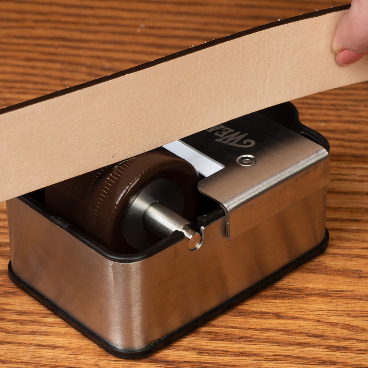 Tabletop Edge Dye Roller