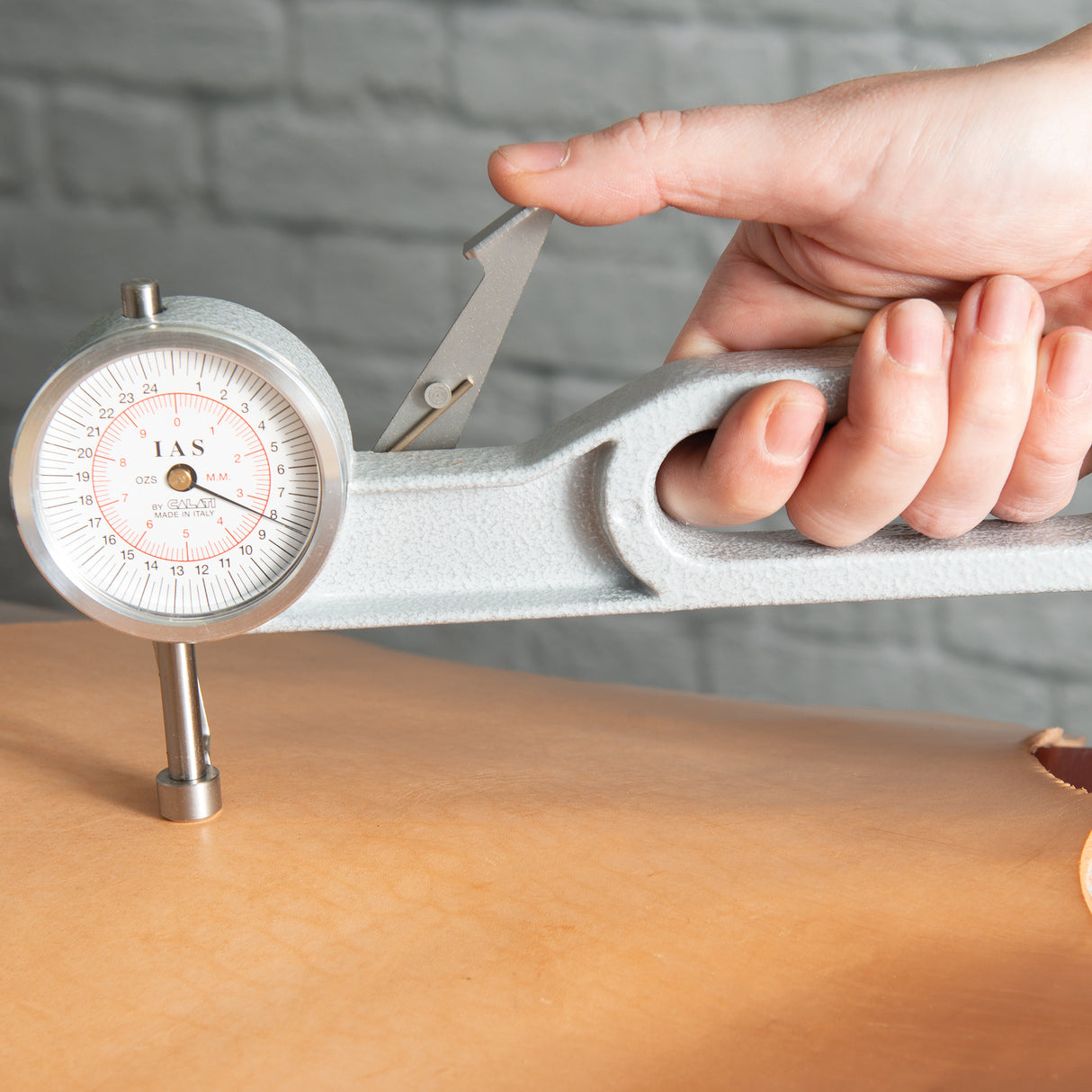 Leather Thickness Gauge, 8" Throat