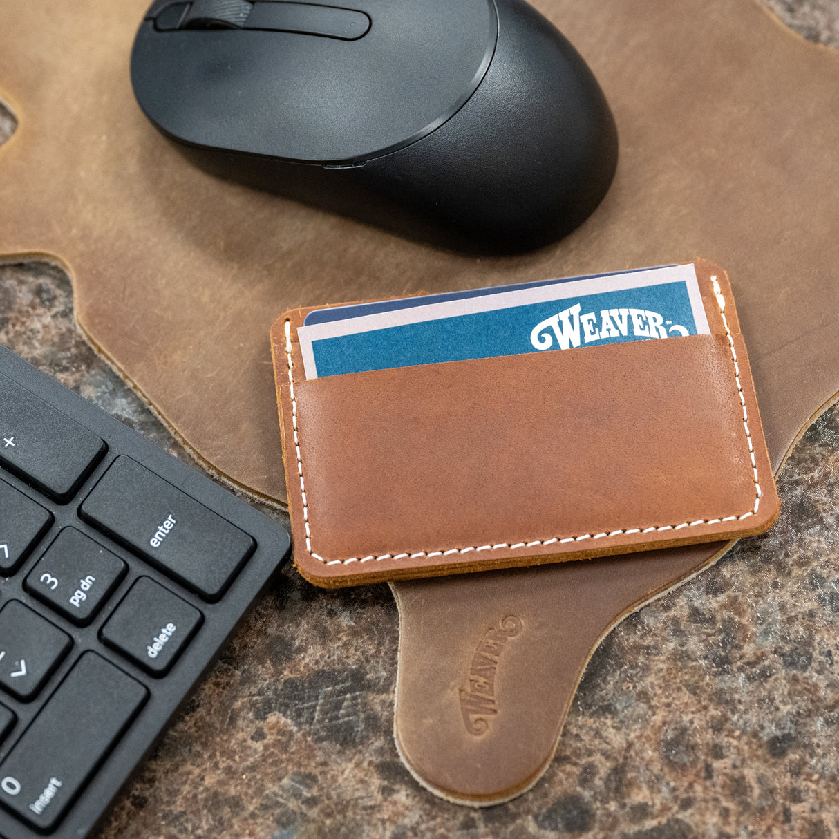 Minamalist Wallet, in use