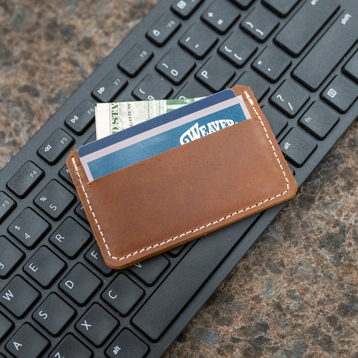 Minamalist Wallet, in use