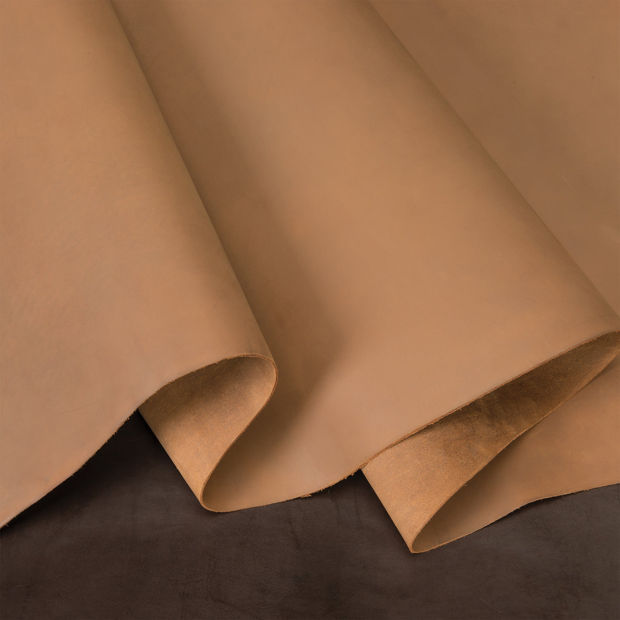 Sample, Pioneer Chrome Oil Tanned Top Grain Leather Side, 5-6 oz