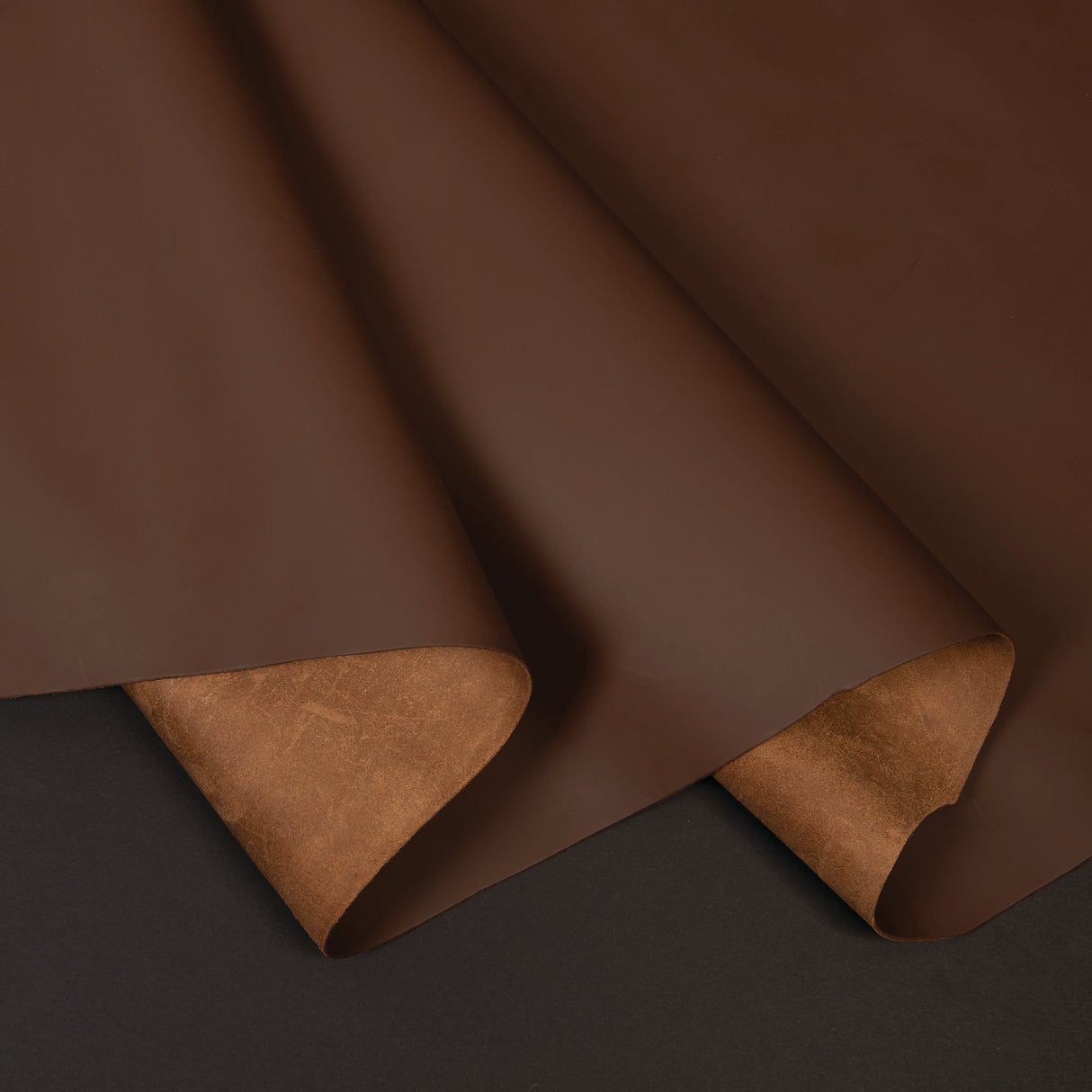 Sample, Pioneer Chrome Oil Tanned Top Grain Leather Side, 4-5 oz