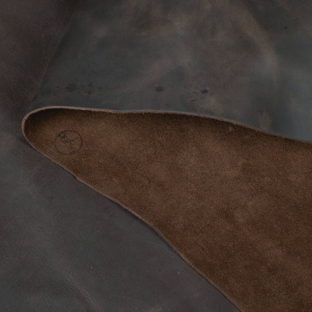 Sample, Frontier Pull-Up Leather