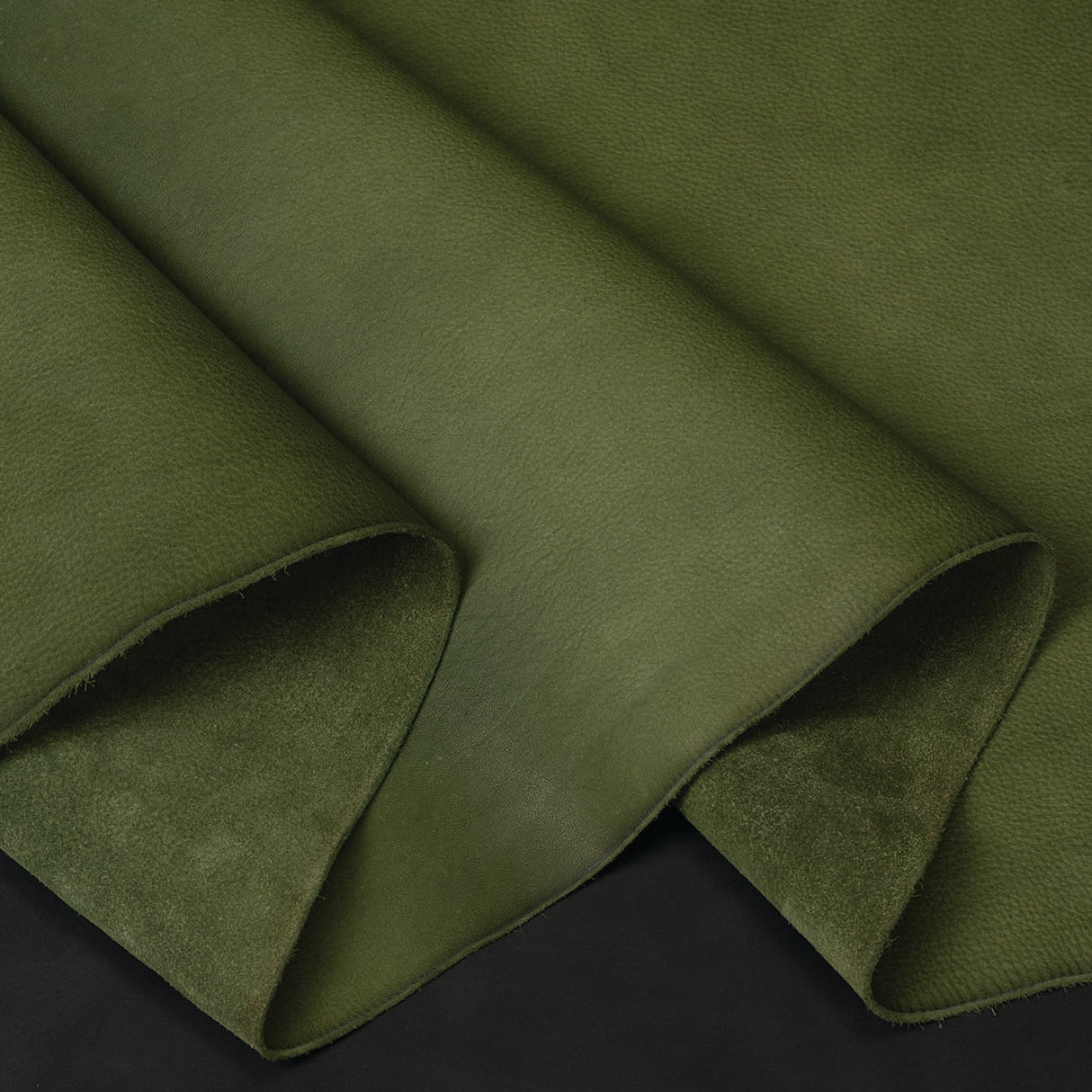 La Bretagna, Arizona Raw Italian Double Shoulders, 4 to 5 oz.