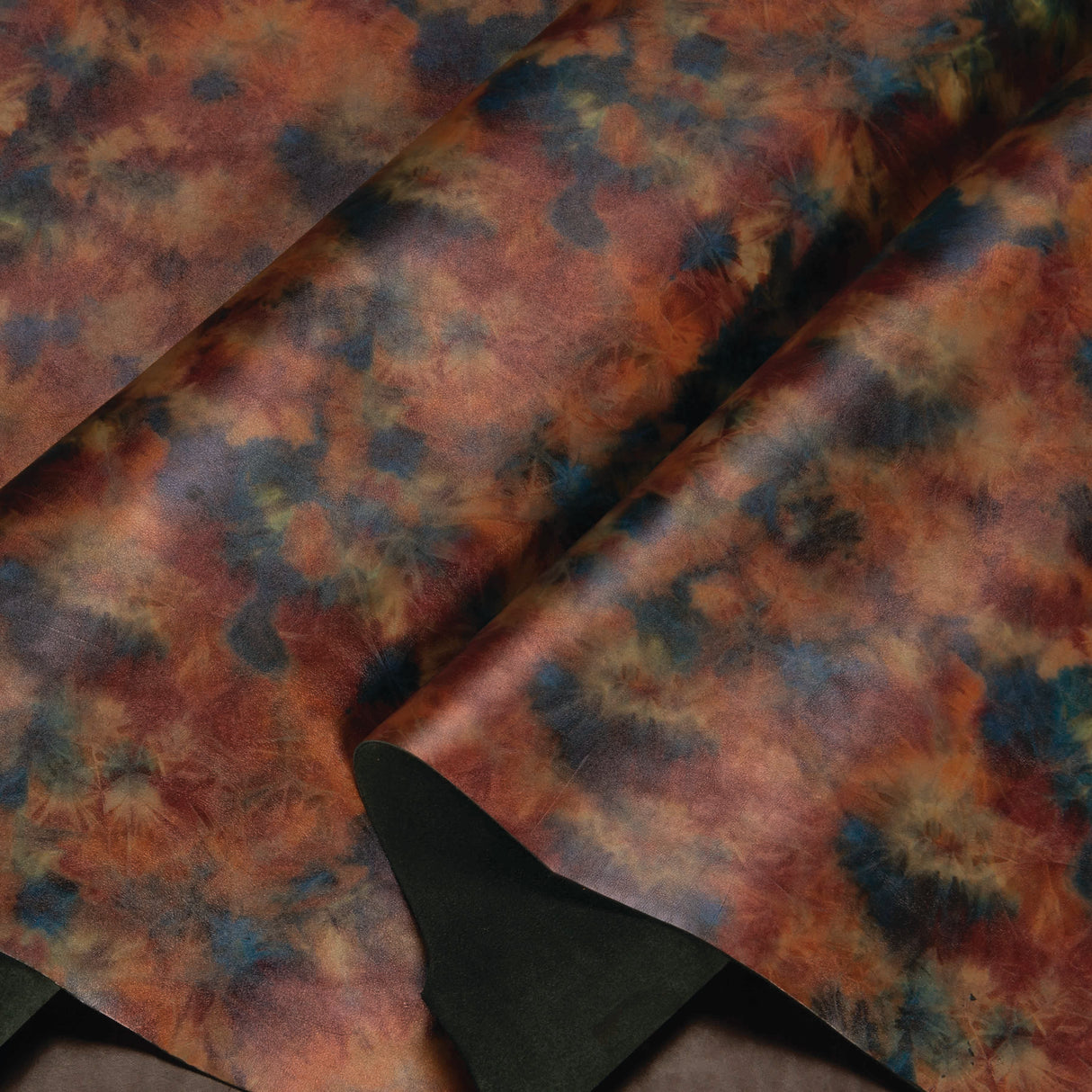 Tie Dye Printed Leather, 3-4 oz.