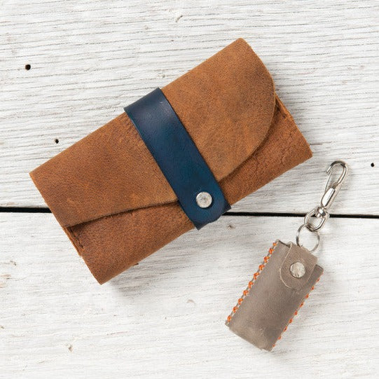 Fiebings LeatherColors, oil holder