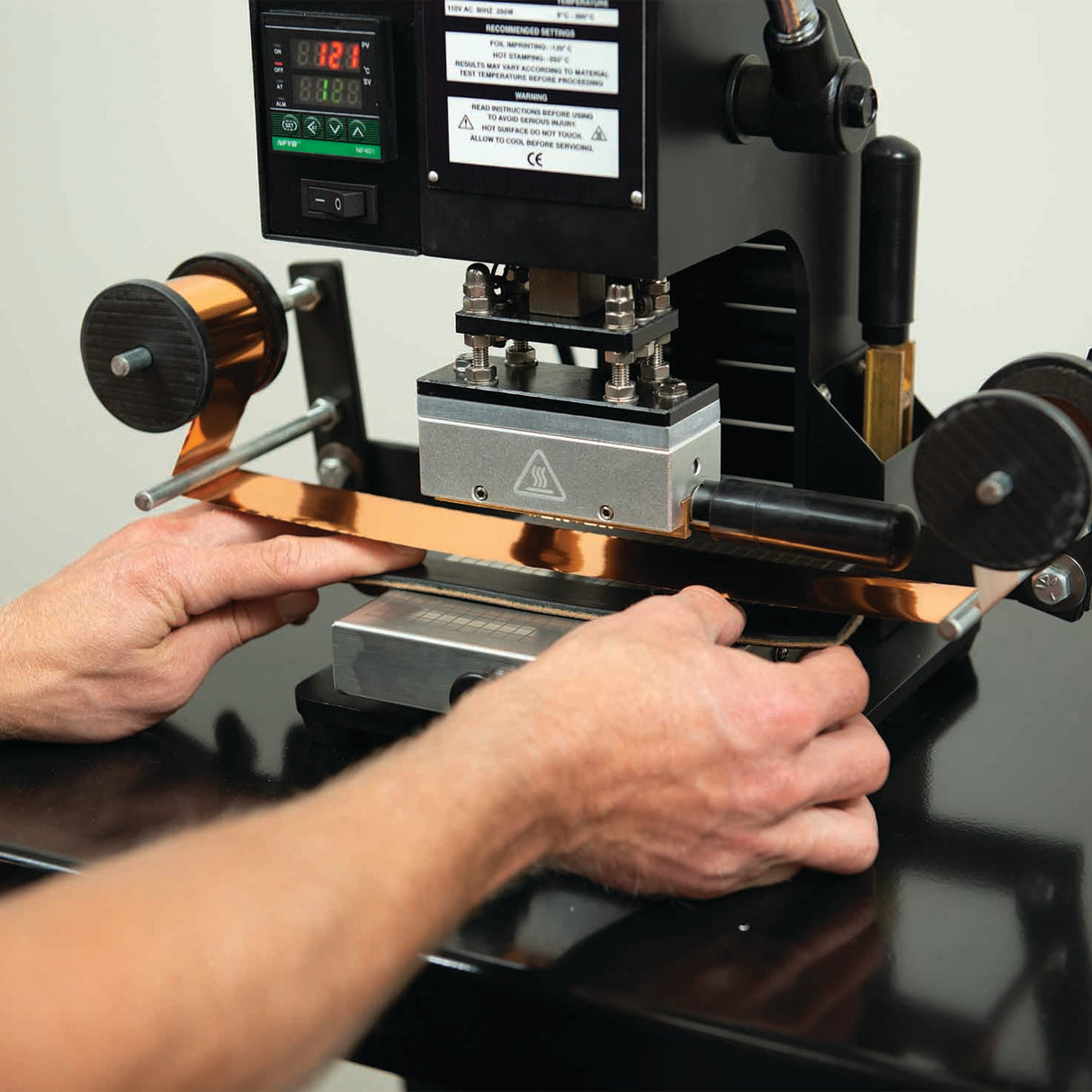 Foil and Hot Stamping Machine