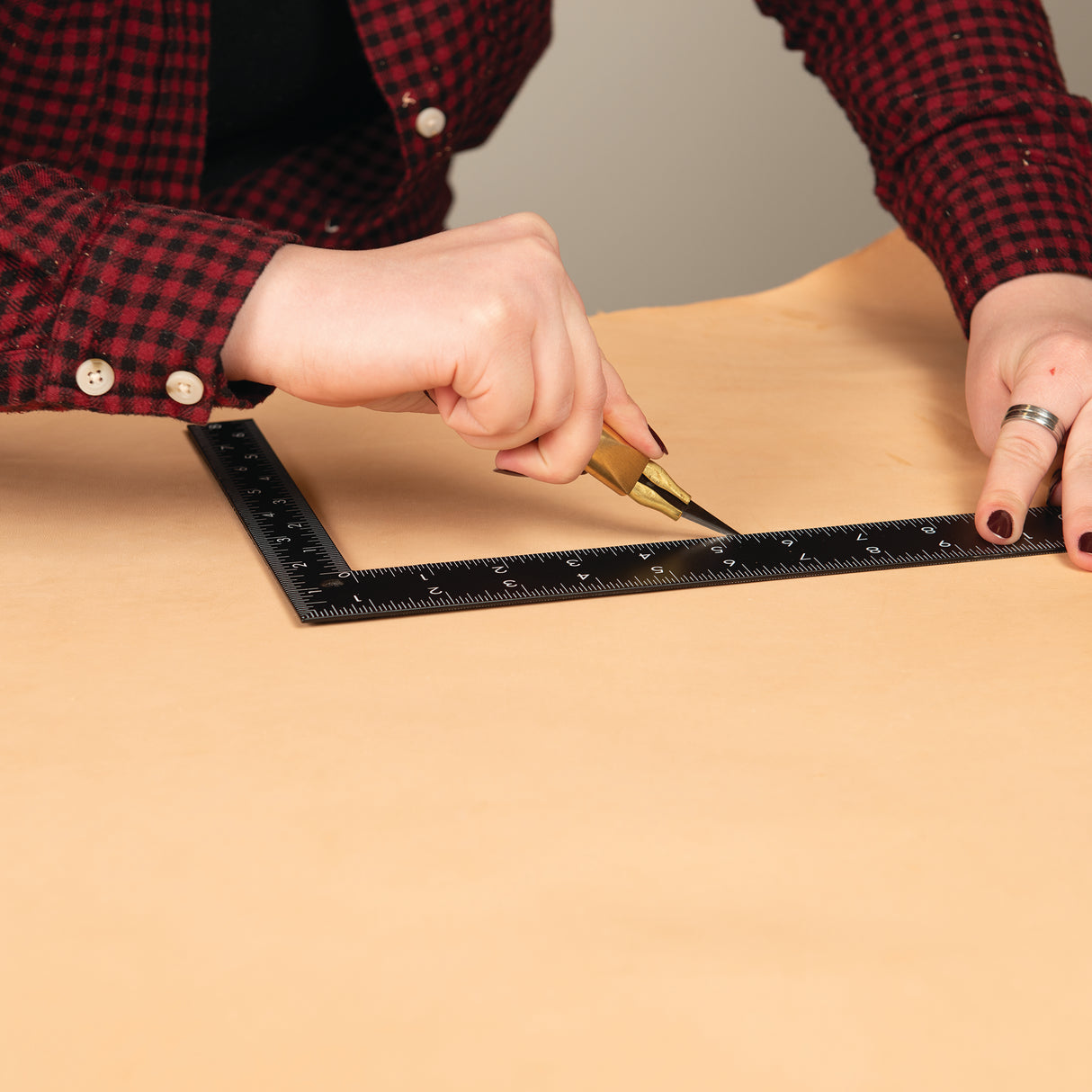 CHAHINLEATHER® Veg Tanned Natural Strap Leather, Sides