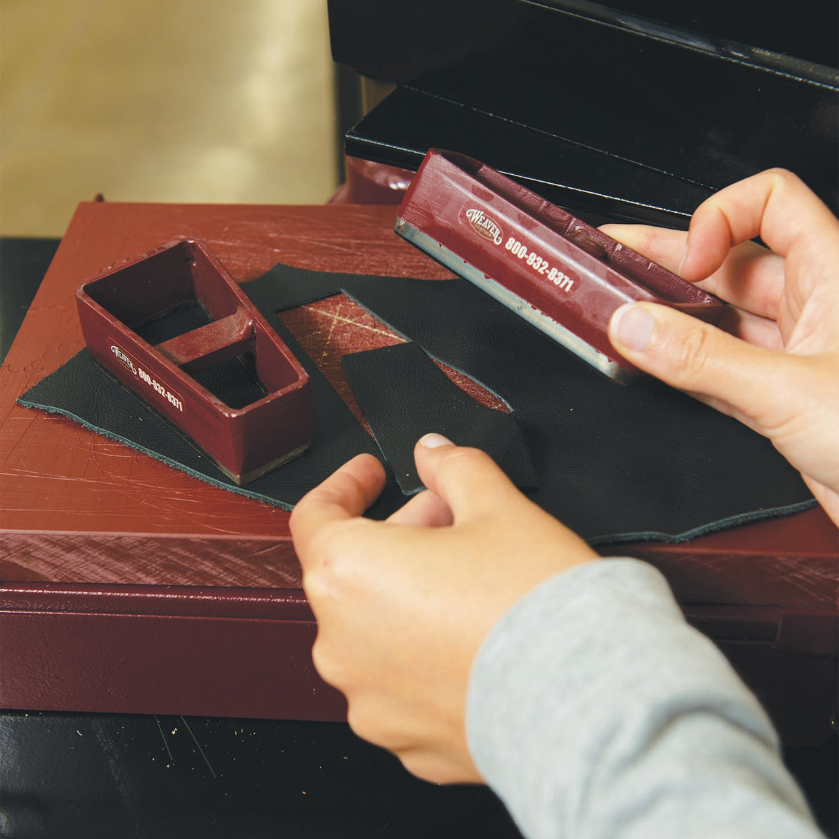 Master Tool Mighty Wonder 4 Ton Hand-Operated Clicker