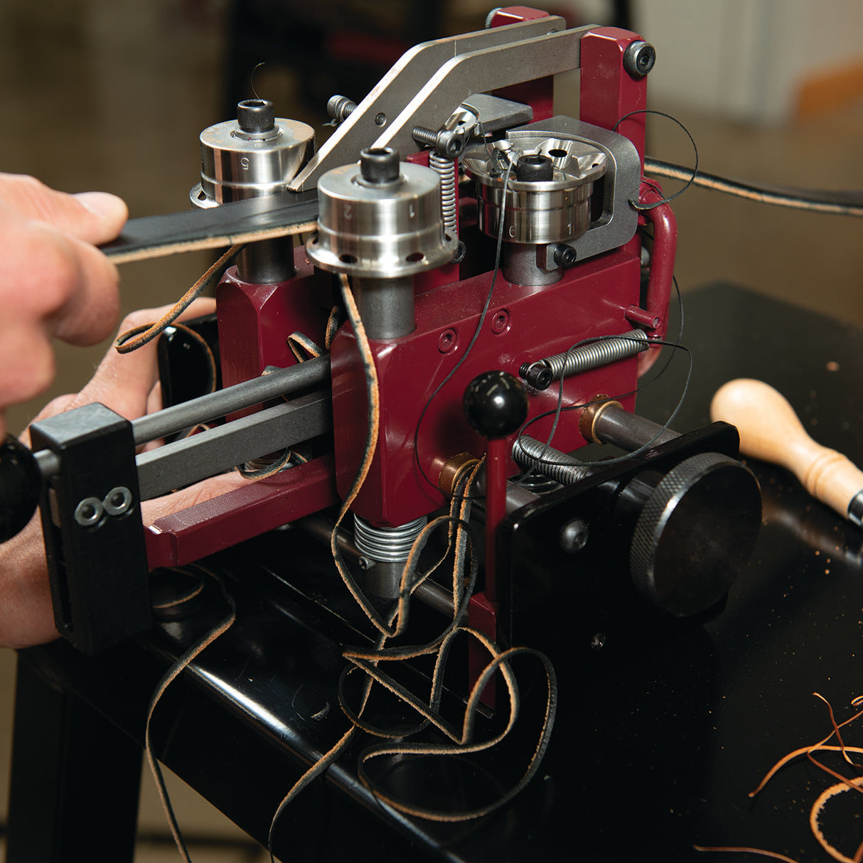 Master Tool Deluxe EZ Edge Strap Beveler