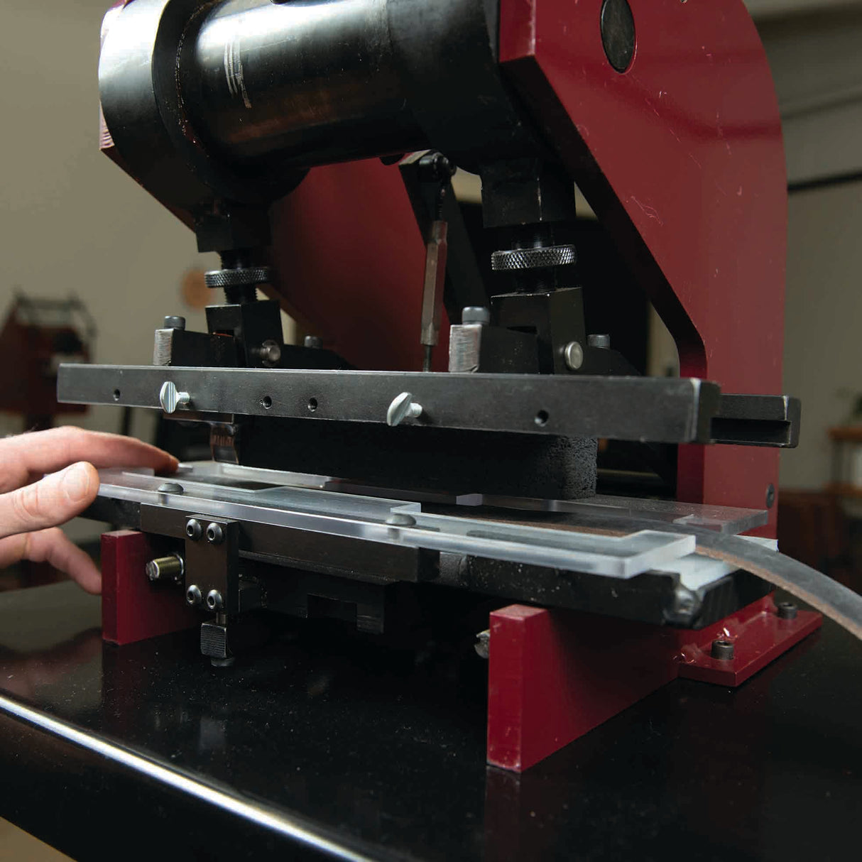 Master Tool Self-Centering Punch