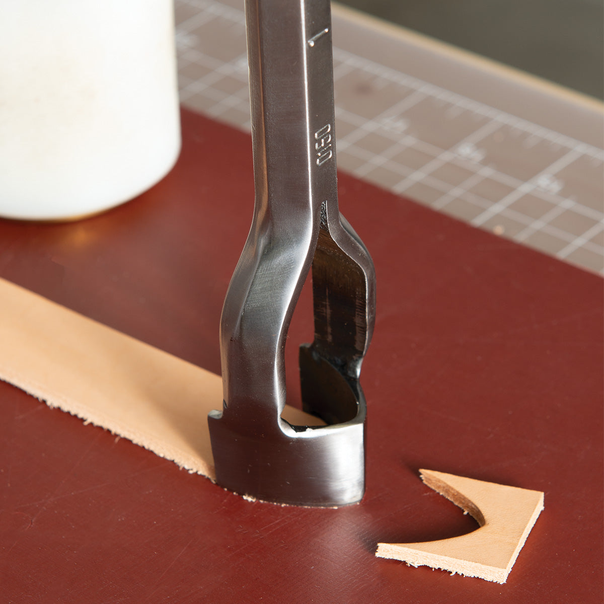 English Point Strap End Punch