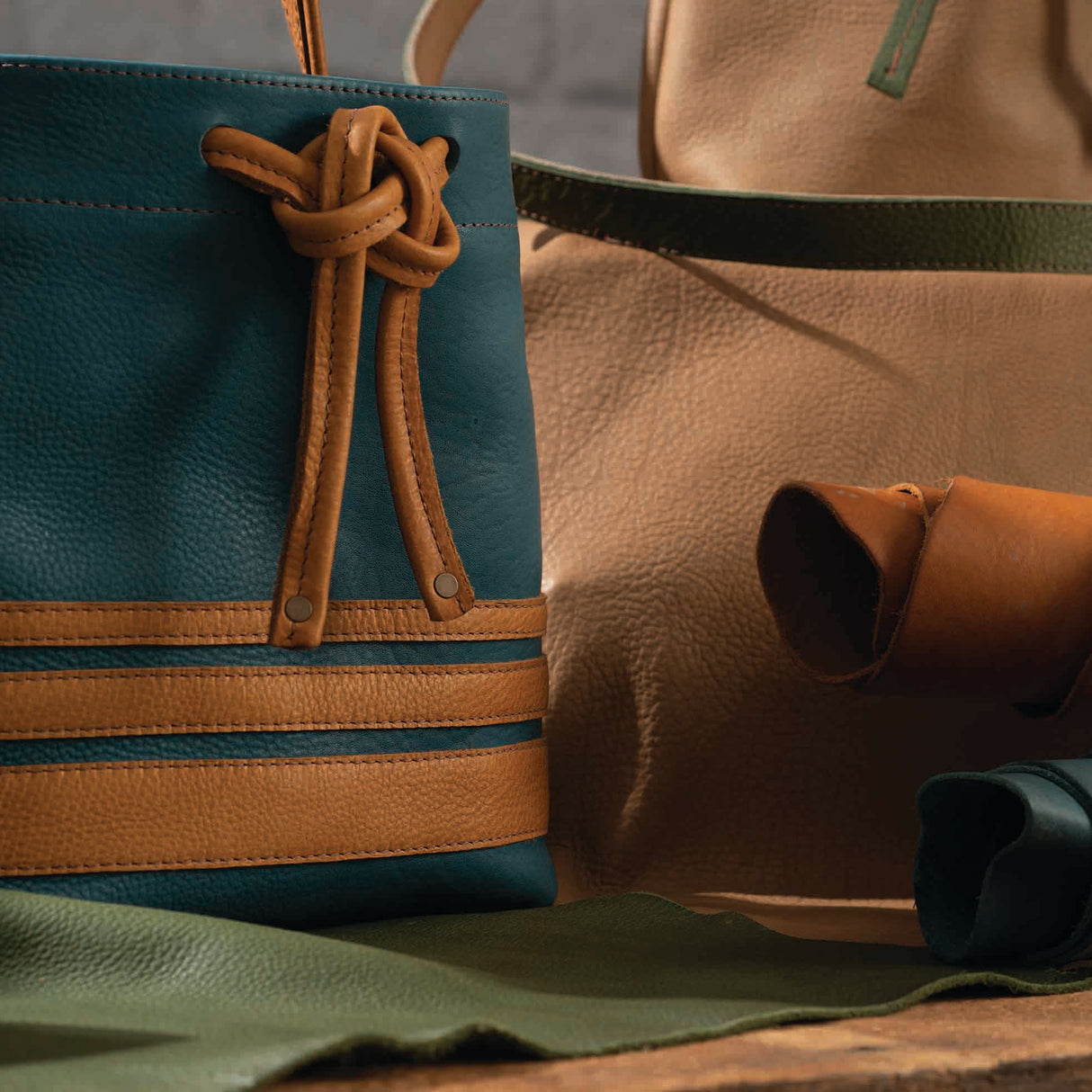 La Bretagna, Arizona Raw Italian Double Shoulders, 4 to 5 oz.