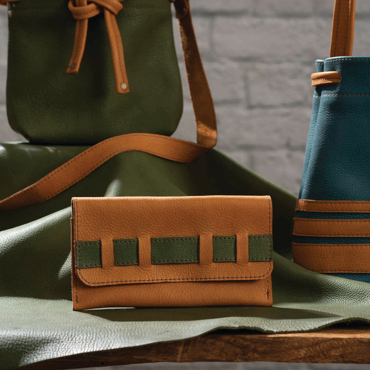 La Bretagna, Arizona Raw Italian Double Shoulders, 4 to 5 oz.