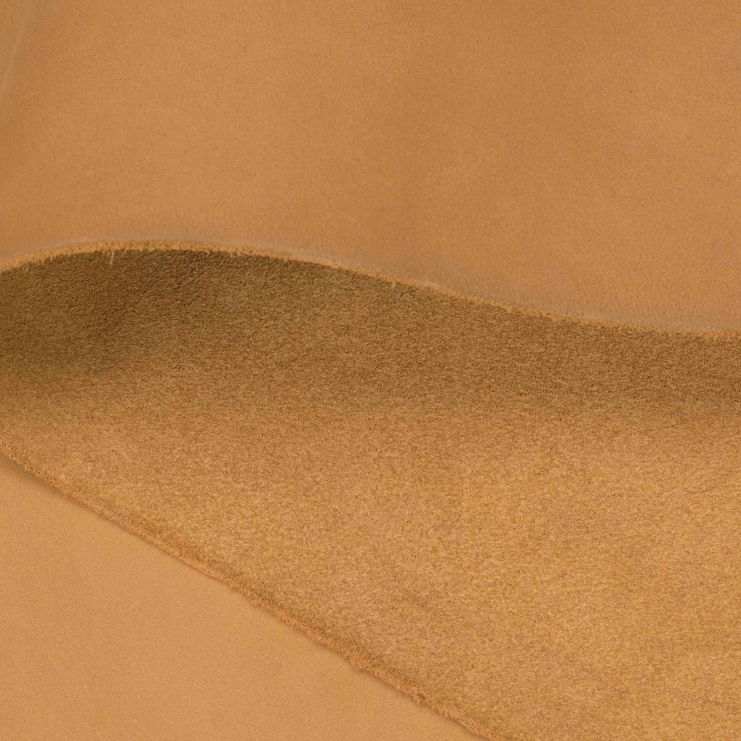 Pioneer Chrome Oil Tanned Top Grain Leather Side, 6-7 oz