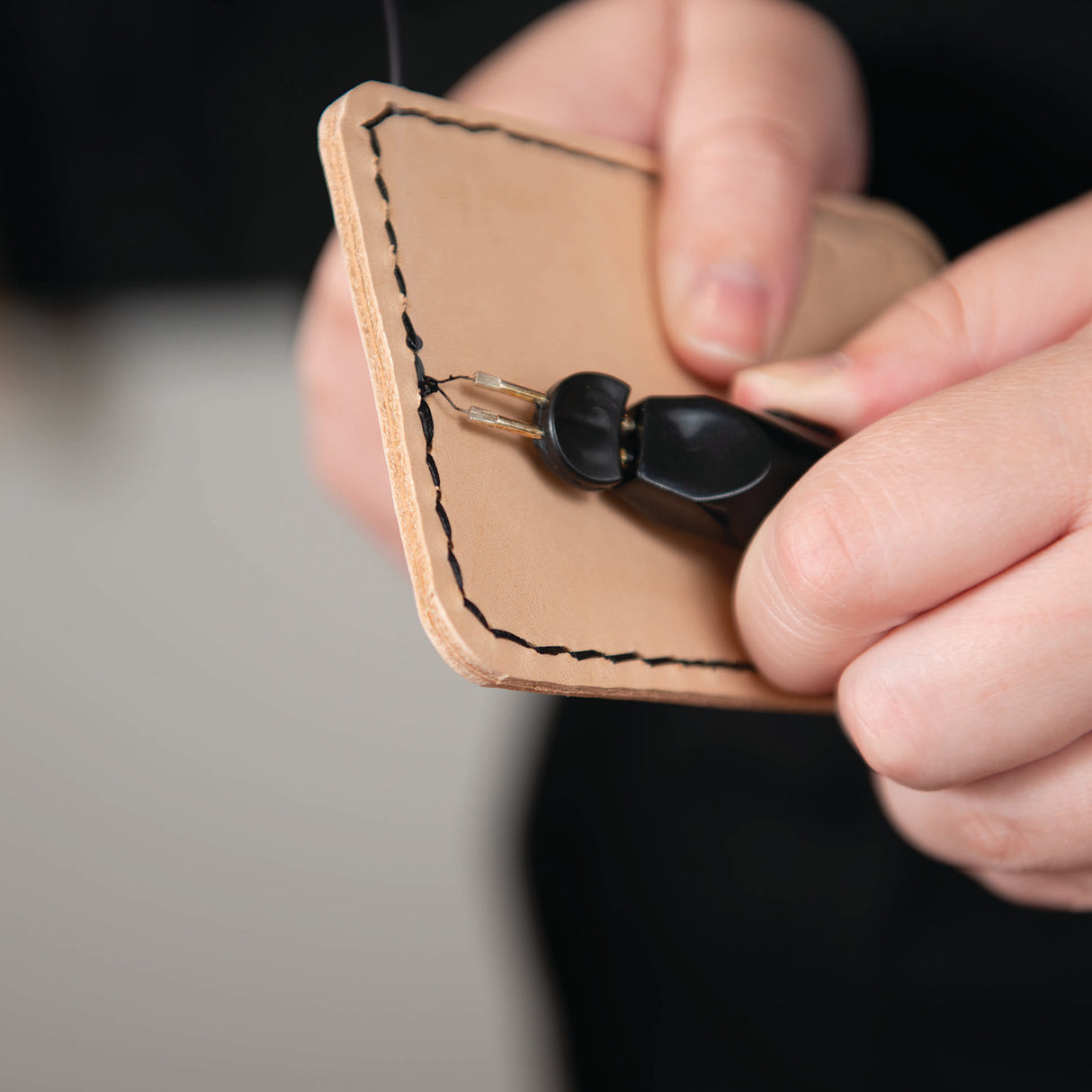 Thread Zap®II Battery-Operated Thread Burner