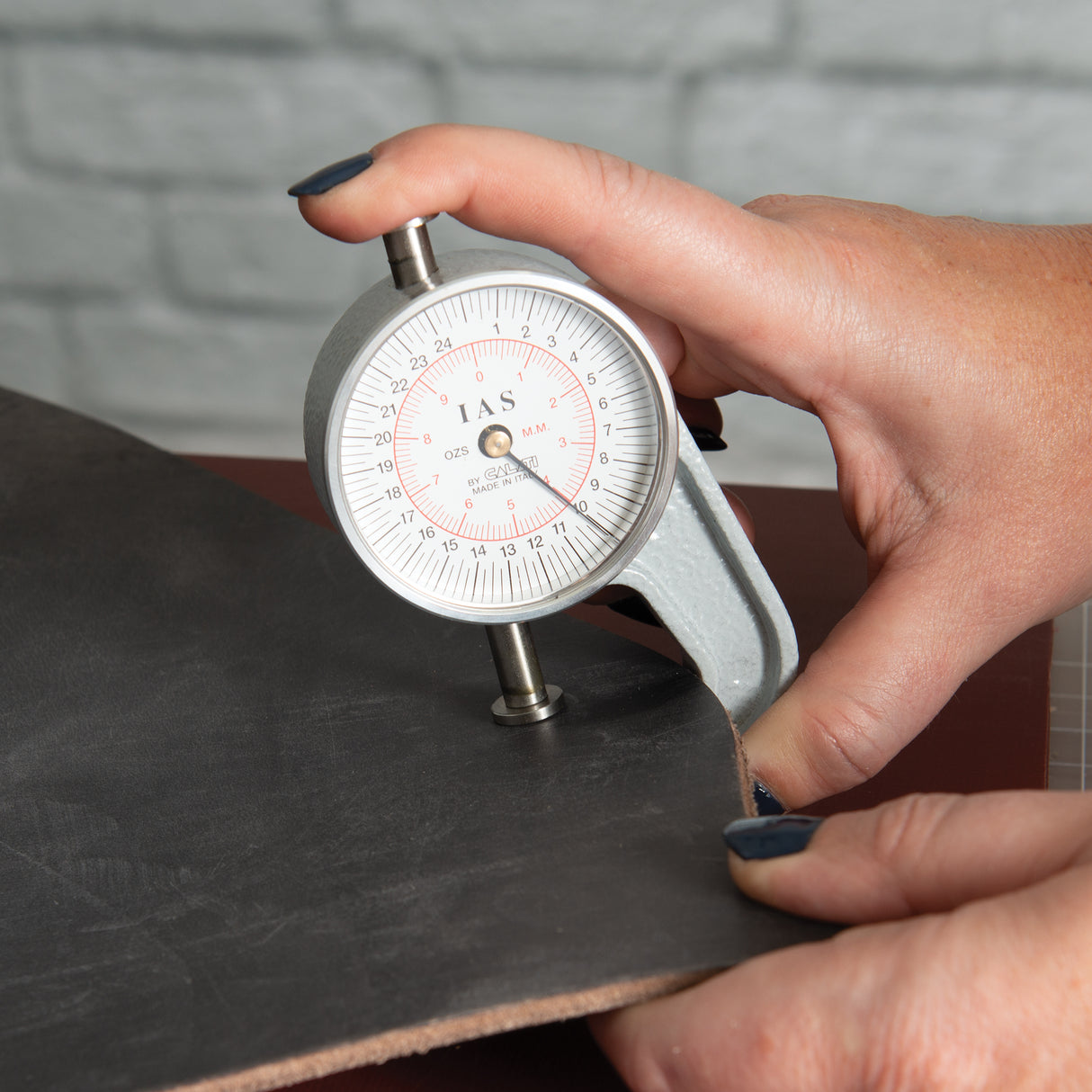 Leather Thickness Gauge 1" Throat