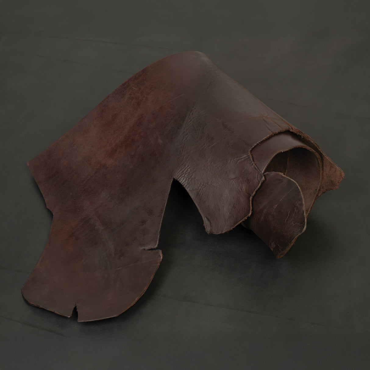 CHAHINLEATHER® English Bridle Leather, Belly, 12/13 oz.