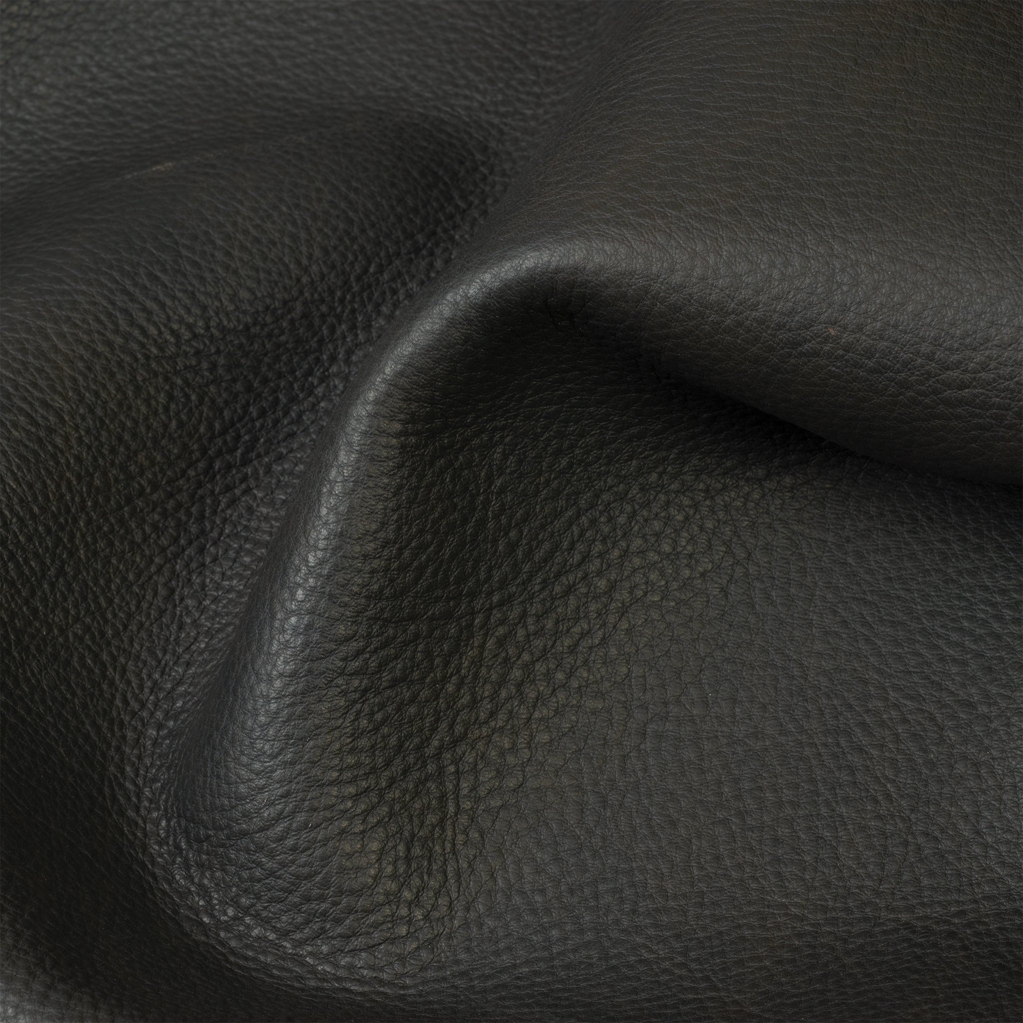 Sample, Telfair Pebble Grain Supersoft Leather, 4 to 5 oz