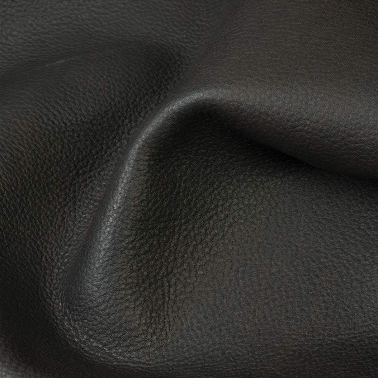 Sample, Telfair Pebble Grain Supersoft Leather, 4 to 5 oz.