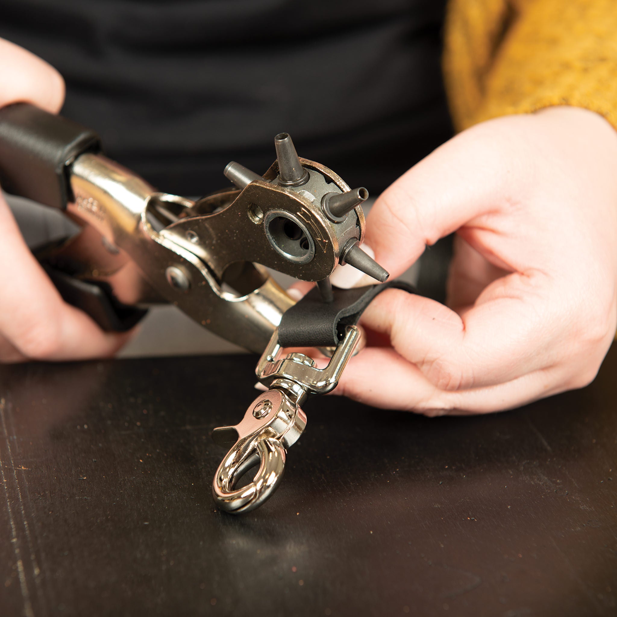 5015 Square Scissor Snap - Weaver Leather Supply
