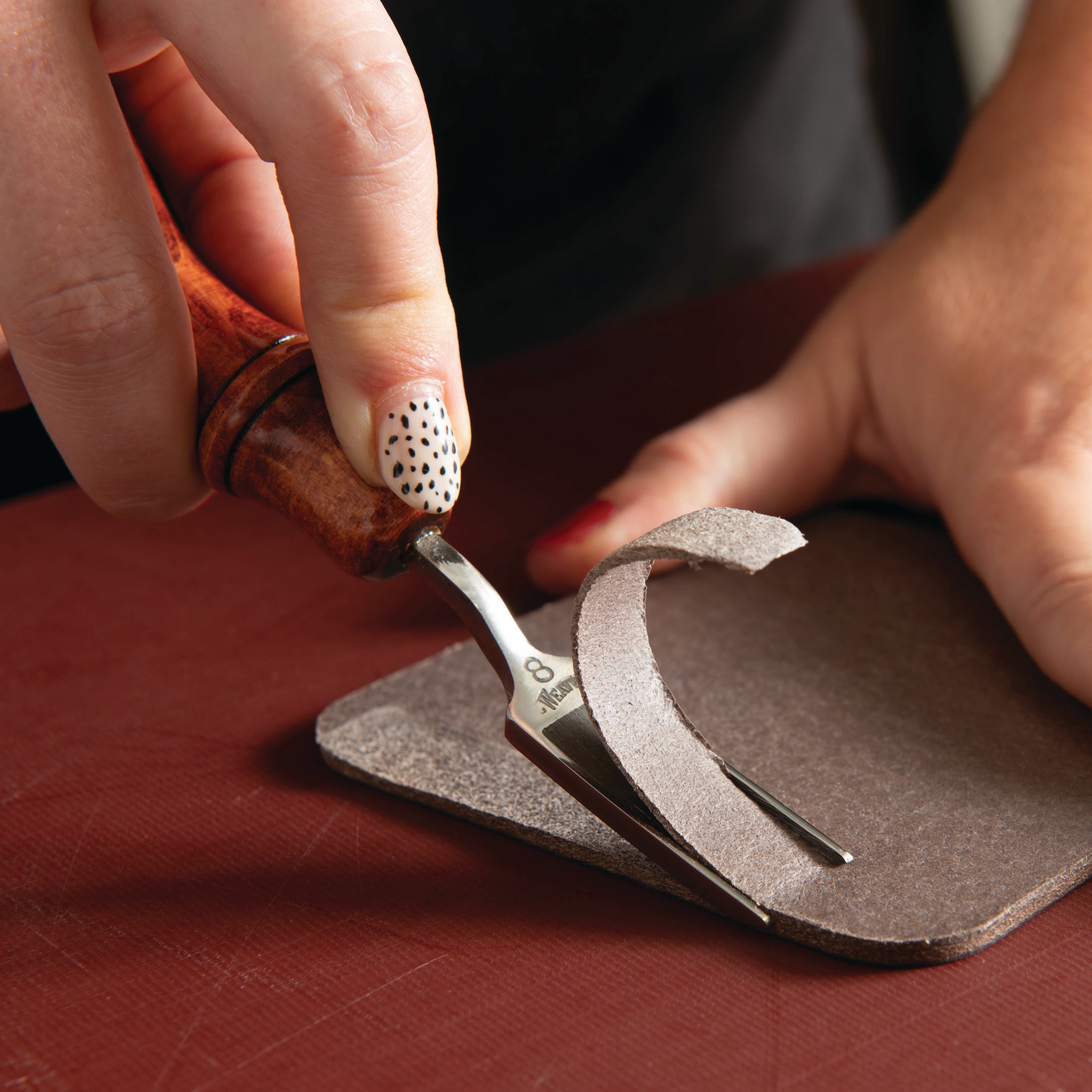 Edging Tool for Leather - Lee Valley Tools