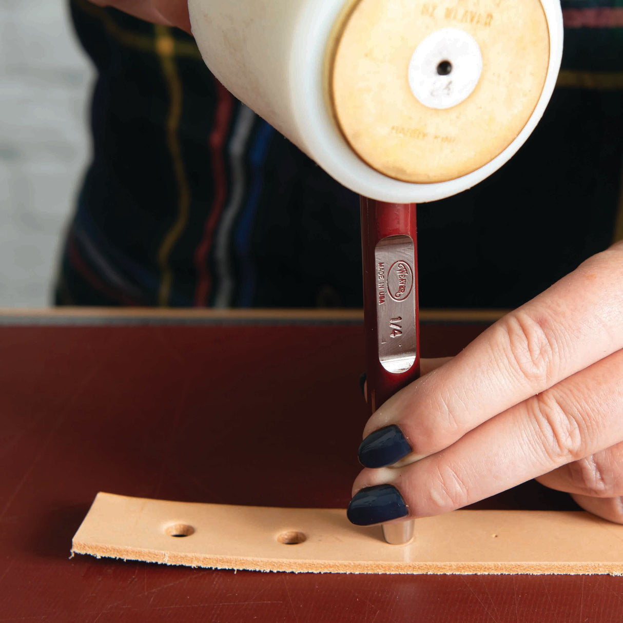 How to punch holes in leather belt, Pro-MAster belt hole puncher