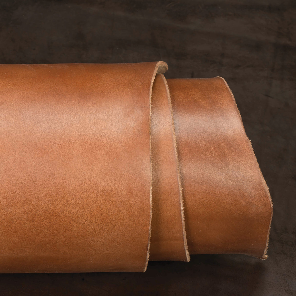 Sample, Hermann Oak® Medium Brown Bridle Leather, 10/11 oz.