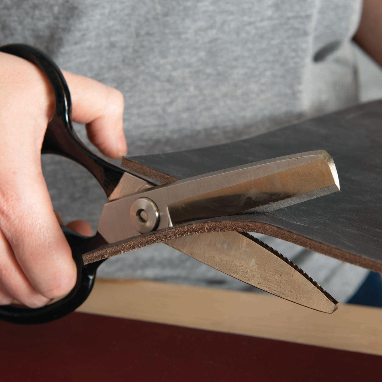Leather scissors, Leather shears